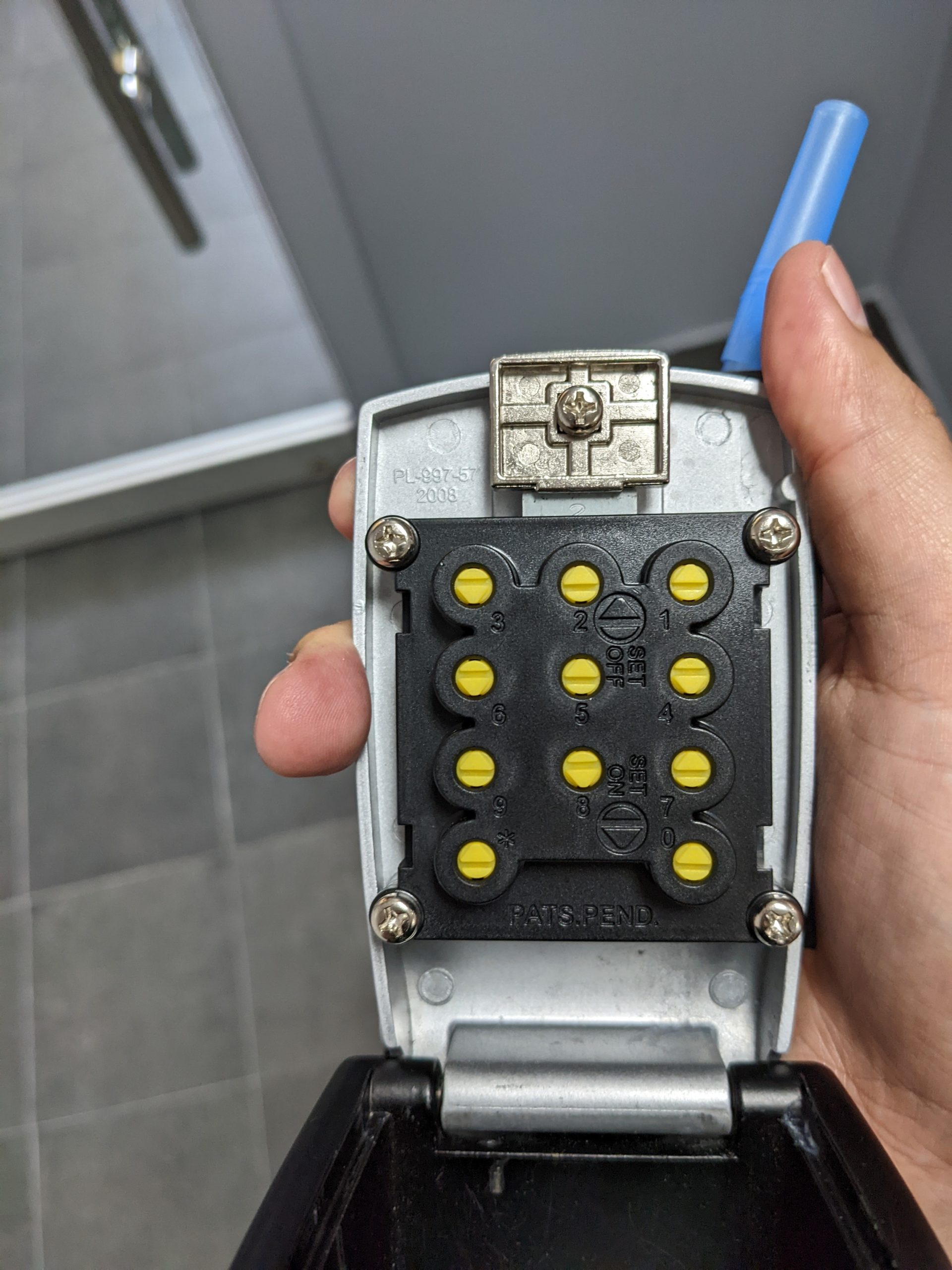 Vehicle lockbox - Photo: CA Bazan, LLP. CC BY-NC-SA 4.0